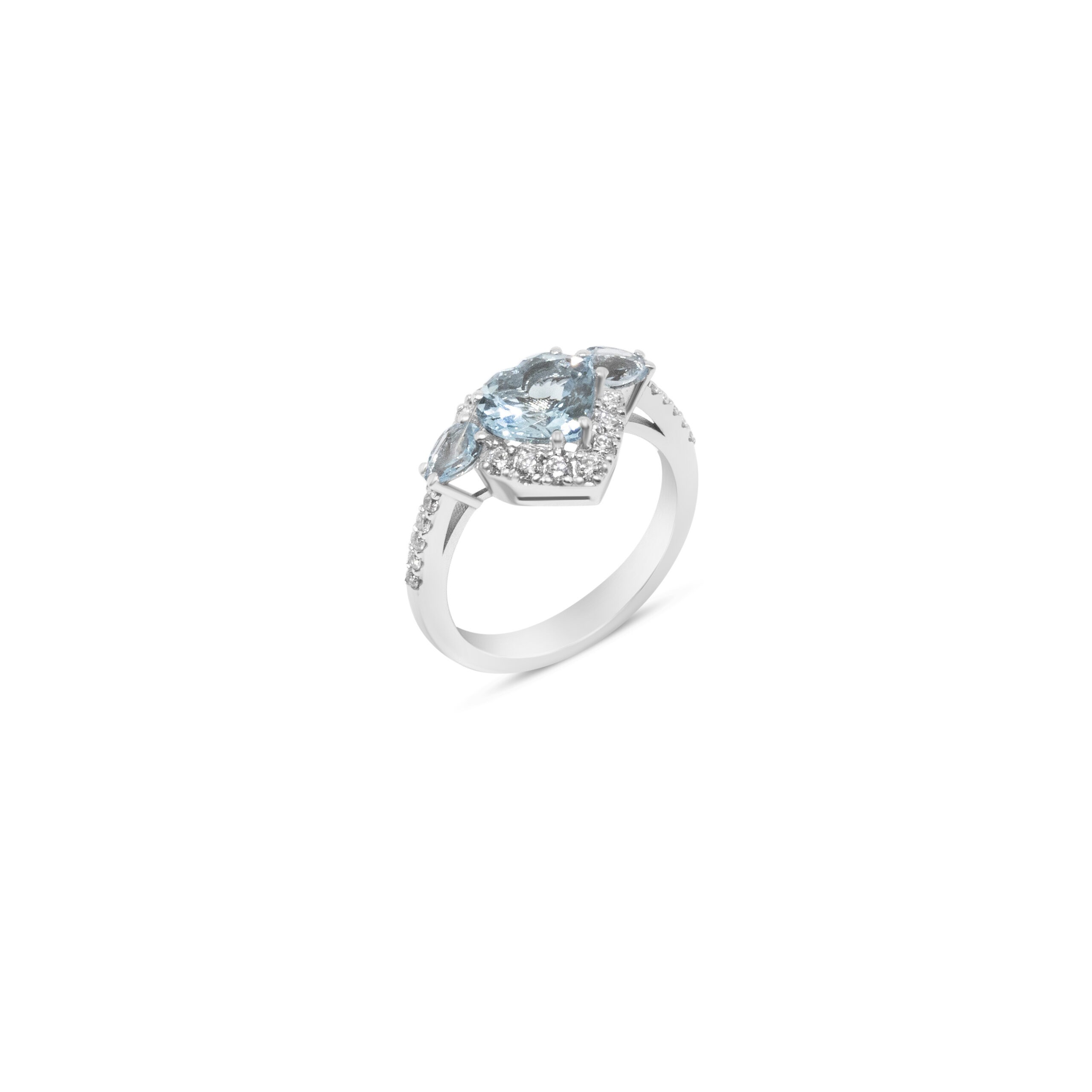 Anello con acquamarina taglio cuore